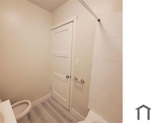 3rd image of 10961 S Figueroa St #5