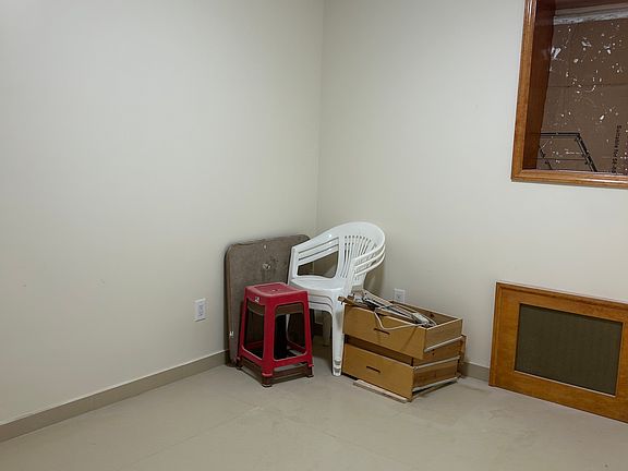 4th image of 14005 58th Rd #1