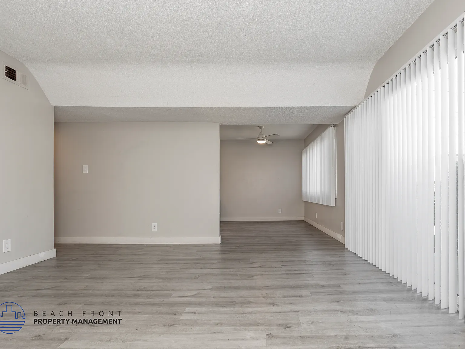 12236 Manor Dr. — Photo 2