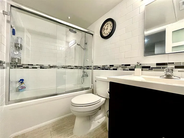3110 Red River St #D-107 — Photo 12