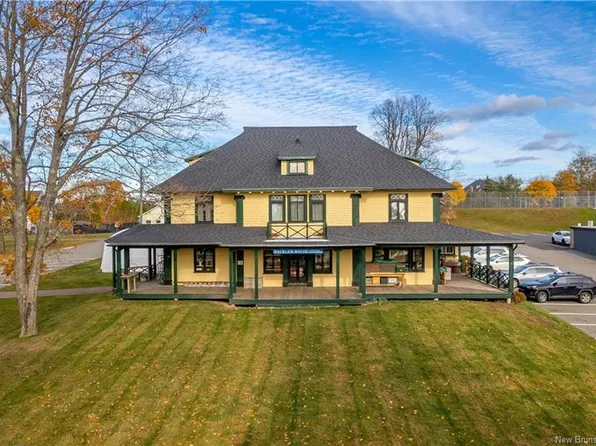 46 Reed Ave, Saint Andrews, NB E5B 1A1