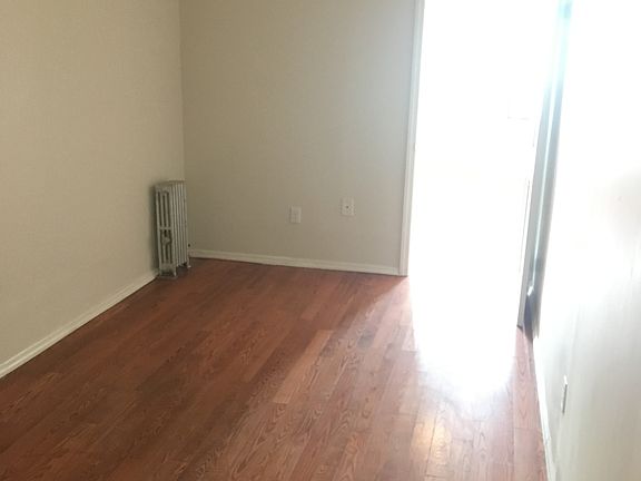 2nd image of 352 Palmetto St #3LO