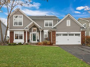 18240 W Meander Dr, Grayslake, IL 60030