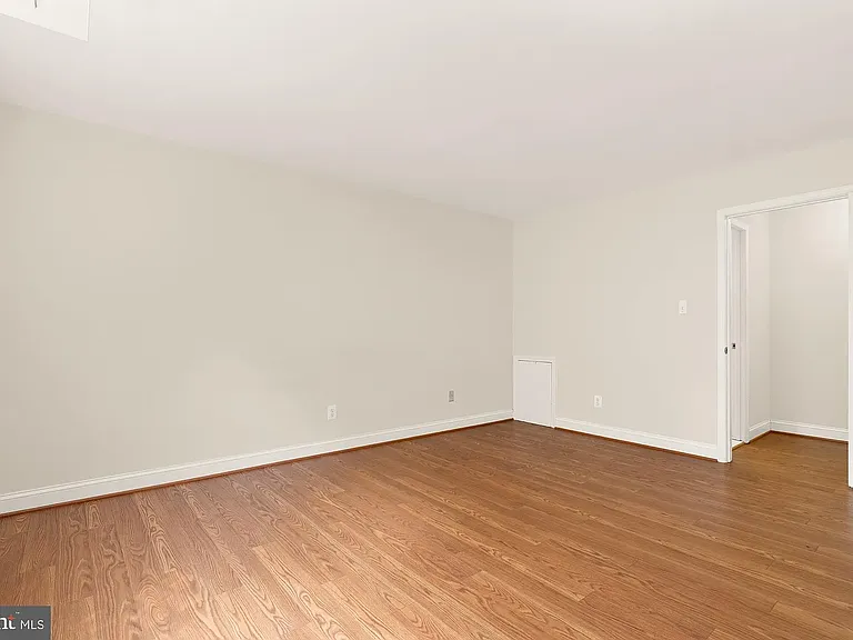 3975 Lyndhurst Dr #103 — Photo 19