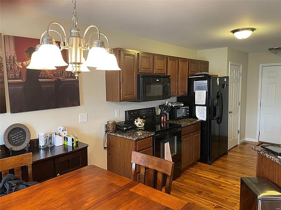 5th image of 6825 Hampshire Ct