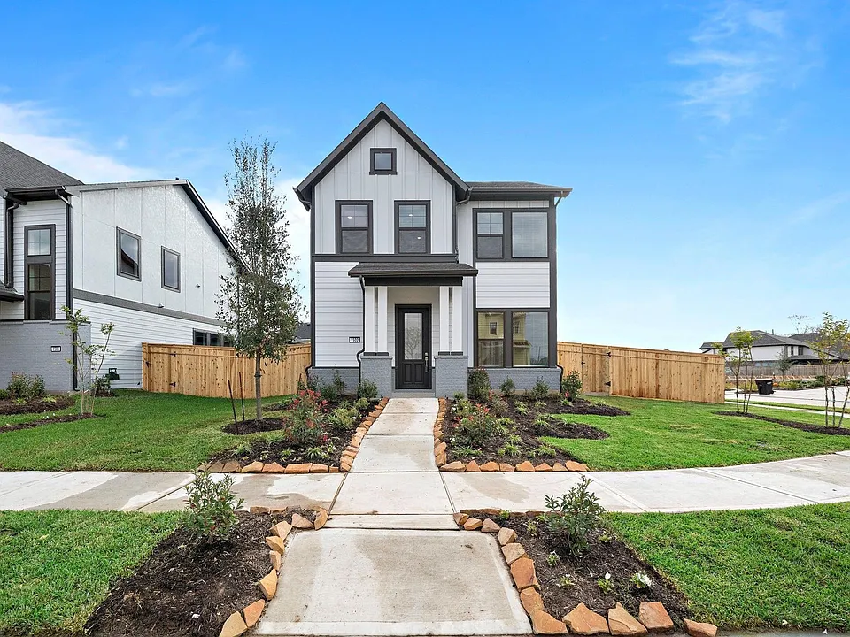 1502 Noble Park Dr