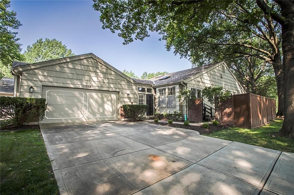 12854 Cambridge Ter, Leawood, KS 66209 Zillow
