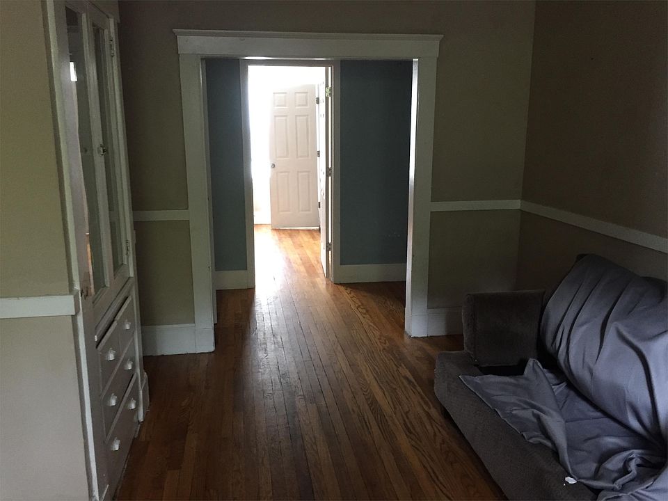 2nd image of 51 Green St APT 2