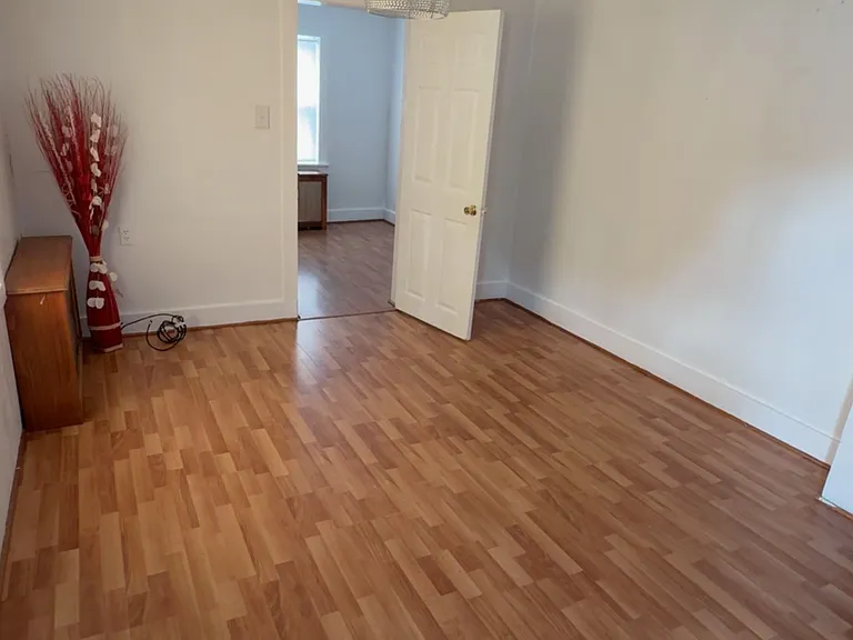 1068 Emerald Ct — Photo 5