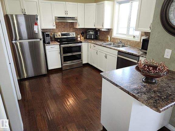 3rd image of 10 Ritchie Way #14