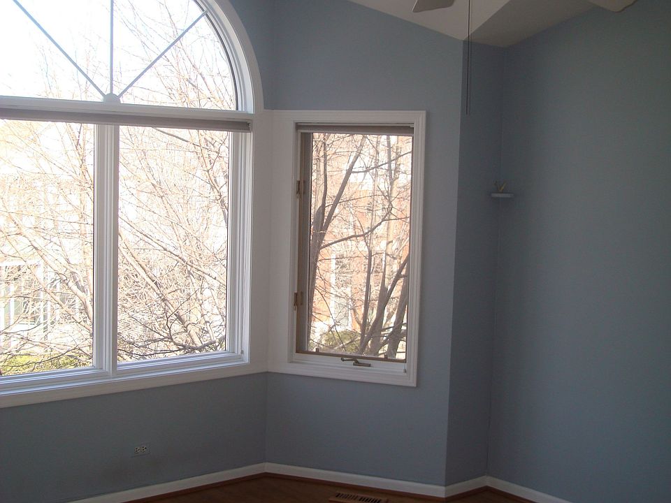 1st image of 1439 W Altgeld St #C