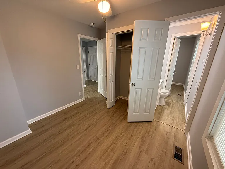 456 Warren St — Photo 18