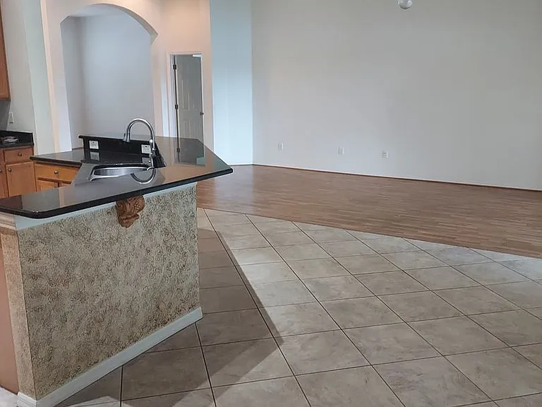 1003 Lumsden Trace Cir — Photo 22