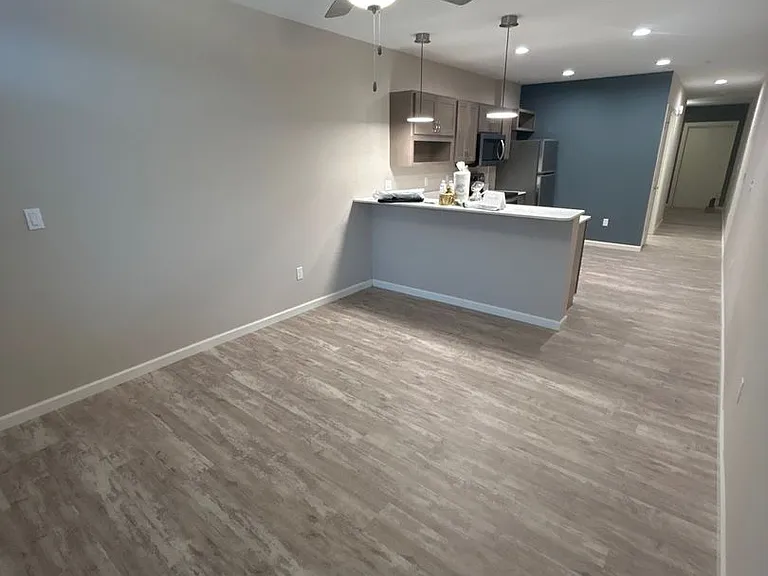 Plaza 93 Apartments — Photo 37