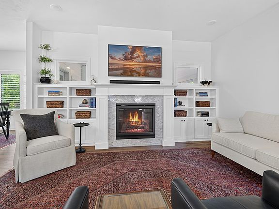 4th image of 4587 Shinnecock Ct #308