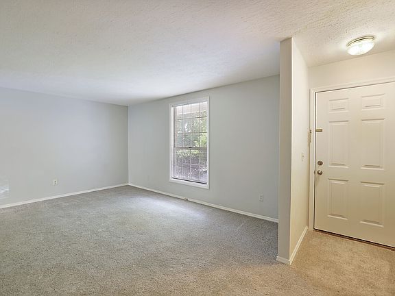 5th image of 119 Five Oaks Dr