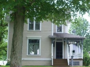82 E Walnut St, Jefferson, OH 44047