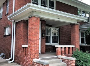 221 N 49th St, Omaha, NE 68132