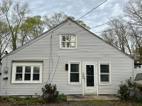 1586 Delsea Dr, Franklinville, NJ 08322