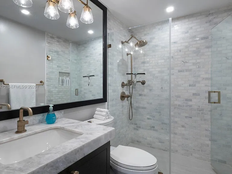 6815 Edgewater Dr #307 — Photo 16