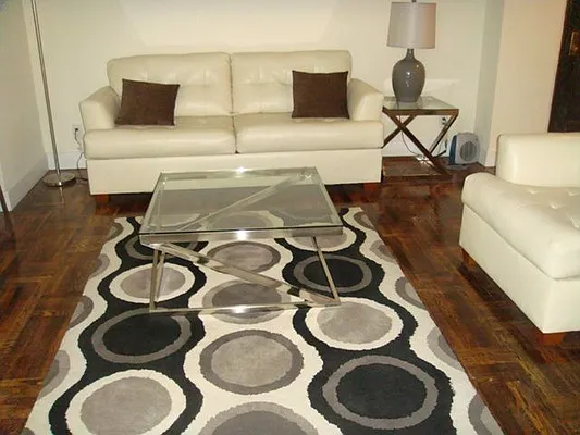 Rented by Luxury Property Group | media 11