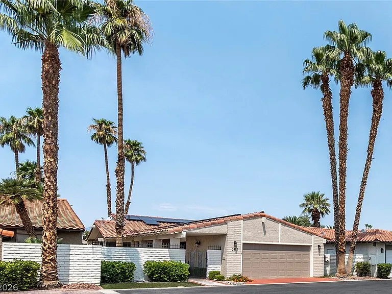 2312 Plaza Del Prado — Photo 27