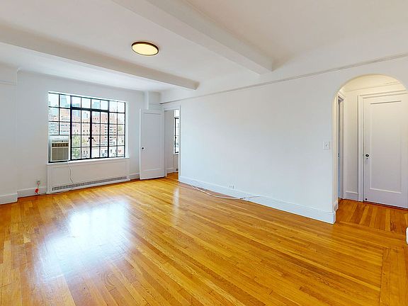 3rd image of 1 Christopher St APT 11A