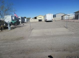 608 W Comanche Dr, Quartzsite, AZ 85346