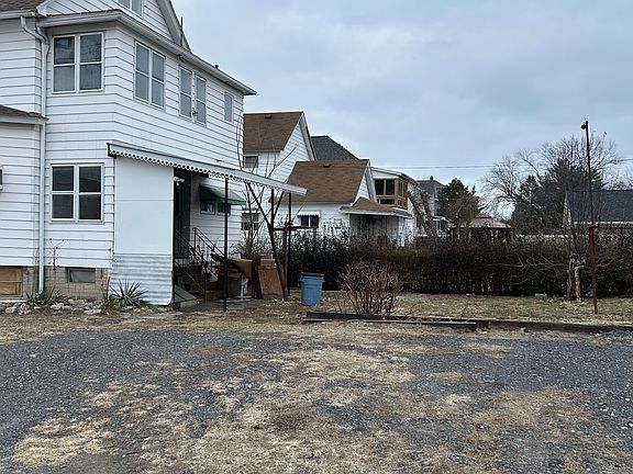 3rd image of 3277 Greenwood Ave