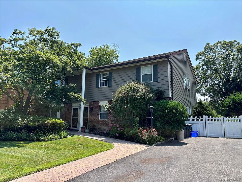 1st image of 17 Alex Ln