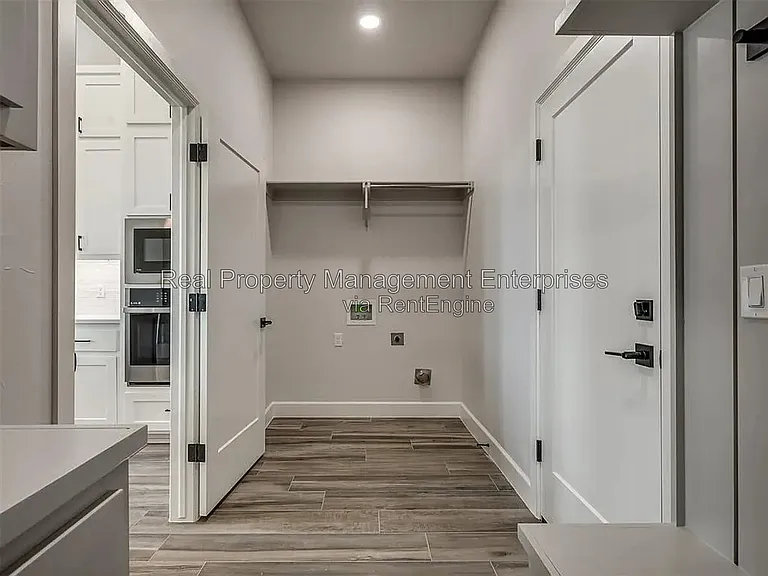 5933 NW 158th St — Photo 26