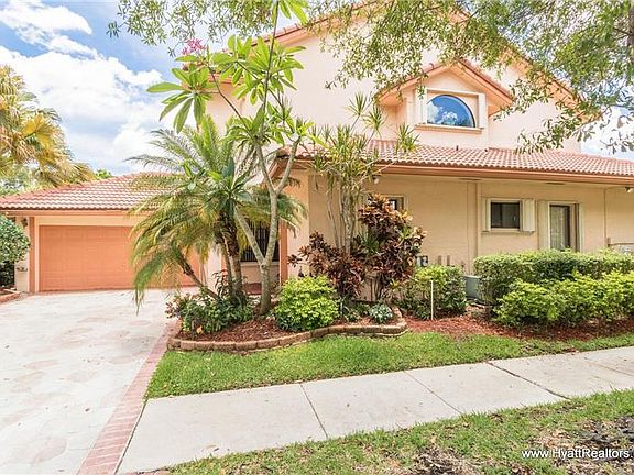 3rd image of 9560 NW 18th Mnr