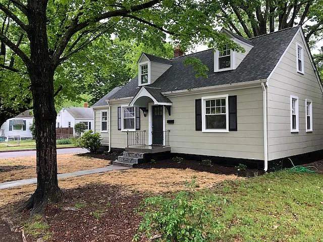 5005 Pine Crest Ave — Photo 3