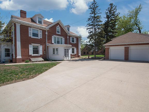 5th image of 2323 Nebraska St