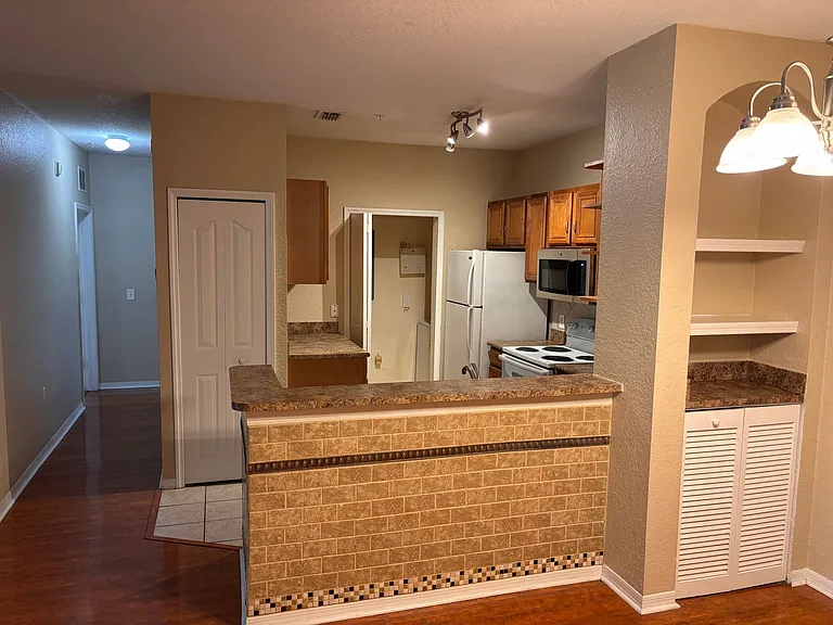 6141 Metrowest Blvd #204 — Photo 4
