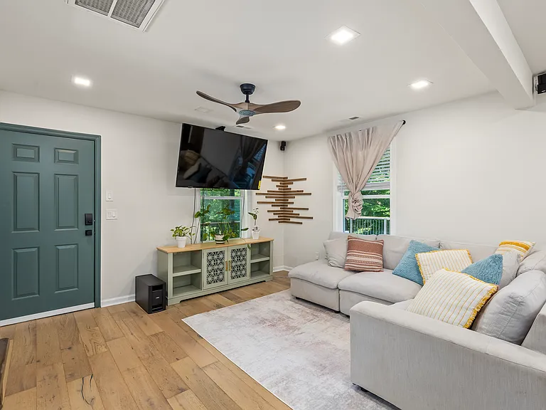 17705 Batestown Rd — Photo 14