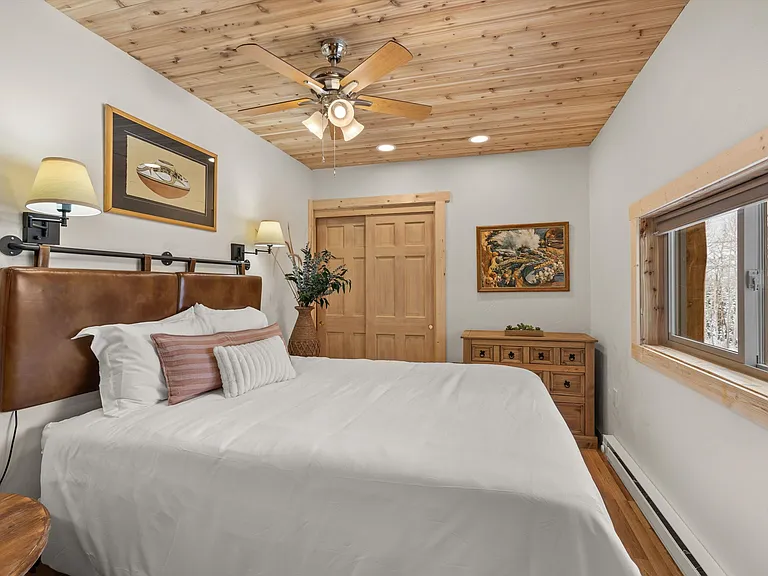 818 Faraway Rd — Photo 23