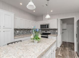 910 N Lloyd St, Crestview, FL 32536