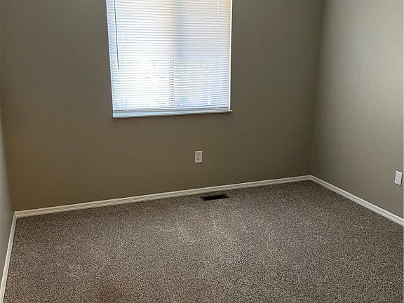 4th image of 3551 Spanish Villa Dr