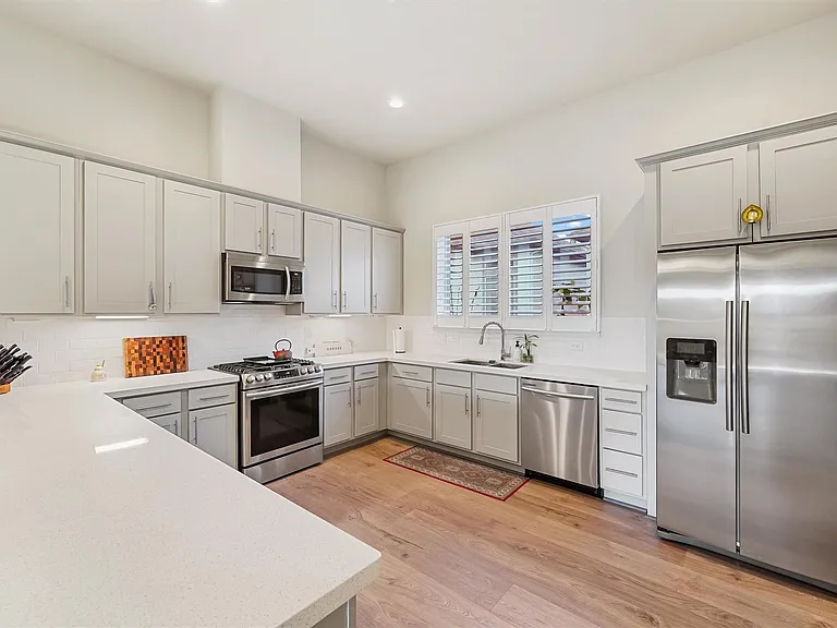 5209 Allen St #I — Photo 7