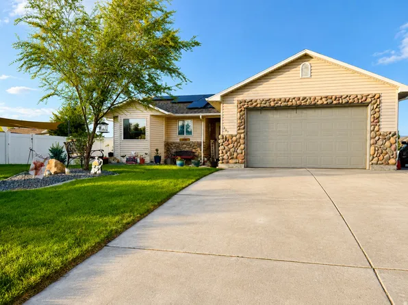 262 E Poplar Ct, Garland, UT 84312