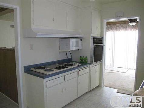 5th image of 13105 Burton St