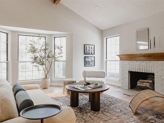 4th image of 3011 W Long Court #A