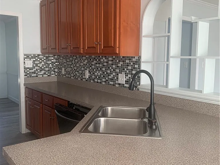 3506 Harbison Ct — Photo 9