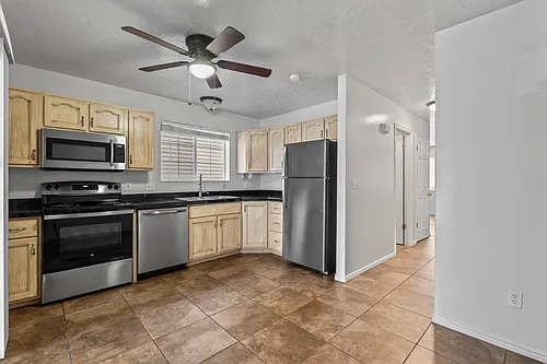 472 E 2100 N Photo 1 472 E 2100 N Photo 1