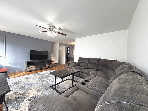 4th image of 1278 Theresa Ln