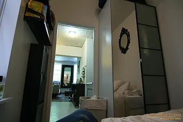 Rented by aptsandlofts.com