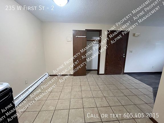 4th image of 235 W 1st St #2