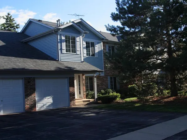 1721 Chesapeake Ln, Schaumburg, IL 60193