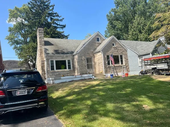 114 Ridgeway Ave, Saint Matthews, KY 40207